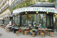 The encounter between Zhou Enlai and the Cafe of Flowers in Paris