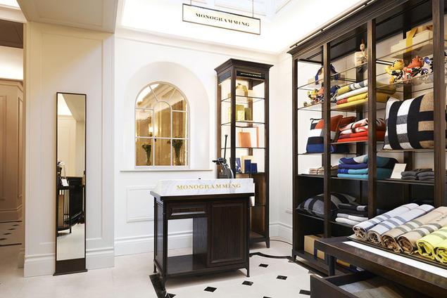 Burberry咖啡店伦敦开业 买不起衣裳来喝杯咖啡
