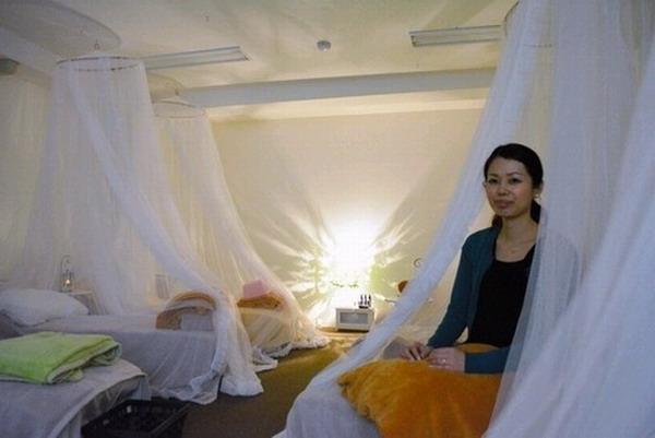 Japan launches a women's nap coffee shop that costs 9 yuan to sleep for 10 minutes.