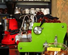 Italian coffee machine recommendation Synesso six-head custom coffee machine