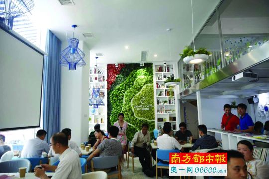 Foshan Coffee Bar signed contracts with 11 incubators on its first day of operation.
