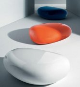 Naoko Kurosawa designed: Koishi painted fiberglass coffee table