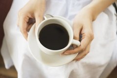 Drinking coffee often leads to glaucoma, daily health care for patients with glaucoma.