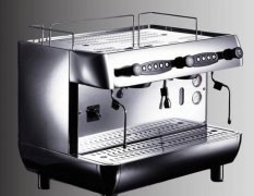 Italian coffee machine maintenance and precautions