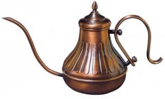 It is best to use the hand to make the coffee pot kalita the court hand.