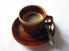 The color of the coffee cup is related to the sale of coffee?