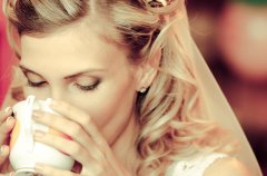 What are the advantages and taboos of drinking coffee in the morning?