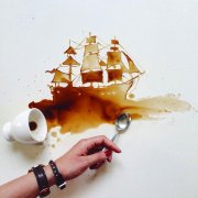 Spilled coffee can also be played as an art coffee stain and painting has become popular on the Internet.