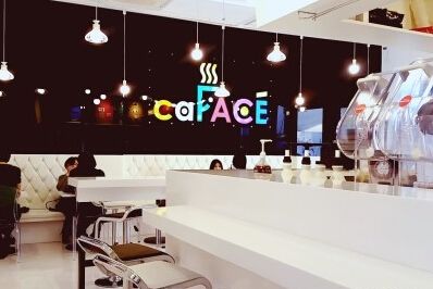 A specialty coffee shop where photos can be printed on coffee-caFACE