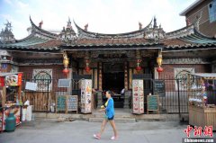 Xiamen Centennial ancestral Hall has been transformed into a Fashion Cafe