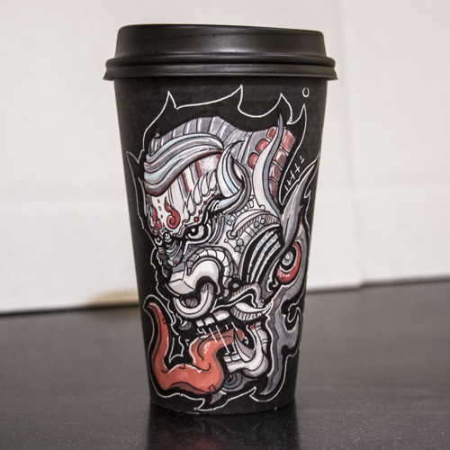 手绘咖啡纸杯 街头嘻哈风格 Miguel Cardona’s Must-See Coffee Cup Art