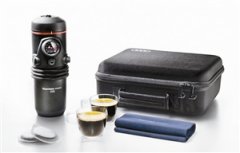 Audi launches portable coffee machine Audi portable coffee machine is simple and convenient to make coffee steam