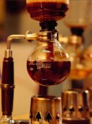 How to make coffee in a siphon pot? How does a siphon pot make coffee? Teach you to make with a siphon pot.