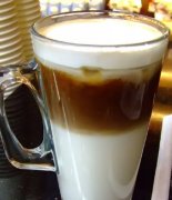 Black and white iced coffee how to make black and white iced coffee? Black and white iced coffee making tips
