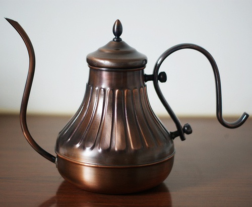 Hand coffee brewing pot types: court thin mouth pot, crane mouth brewing pot