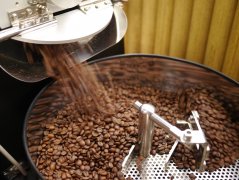 The roasting curve of coffee beans the roasting of coffee beans can be divided into three categories: light fire, medium fire and strong fire.