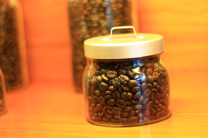 Where can I buy coffee beans from imported fresh civet poop coffee beans online? Where can I buy coffee beans?