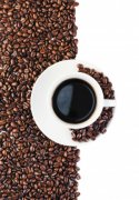 Kenyan coffee has a distinctive fruit flavor, hand-brewed coffee.