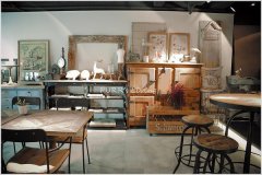 PURR s Living Cafe with Antique Furniture