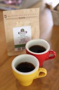 Colombia's Tolima Manor has a lively flower fragrance, acidity, hard texture, rich American classic style.