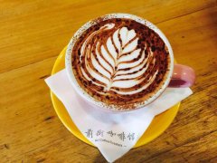 The composition skills of pulling flowers, the tips of perfect matching beans, Italian-style coffee.