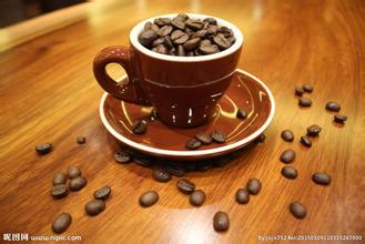80% of Koreans drink more than 2 cups of coffee a day. It is popular to brew coffee at home.