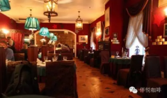 Top 10 Famous Cafes in the World: Literaturnoye Kafe