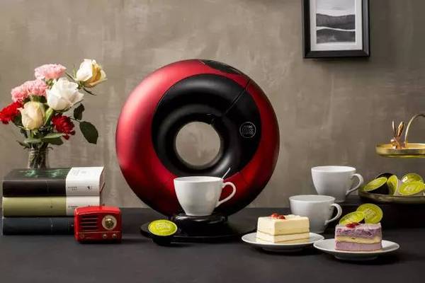 Would you like to try a cup of Transformers' capsule coffee machine?