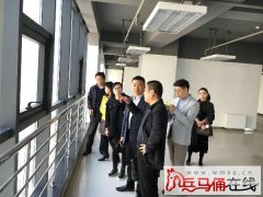 The partners of the garage coffee incubator came to Lianhu District for an inspection.