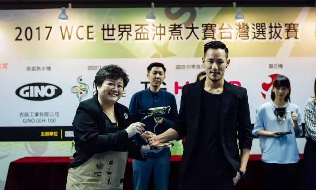 Wang ce won the championship in Taiwan in the 2017 WCE World Cup Cooking Competition.