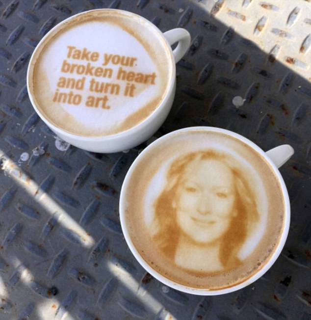 Wimbledon of the UK and Lufthansa of Germany join forces with the best coffee machine-10 seconds to take a selfie.