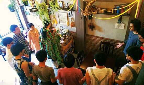 Bangkok Witchcraft Cafe, Love Divination is popular
