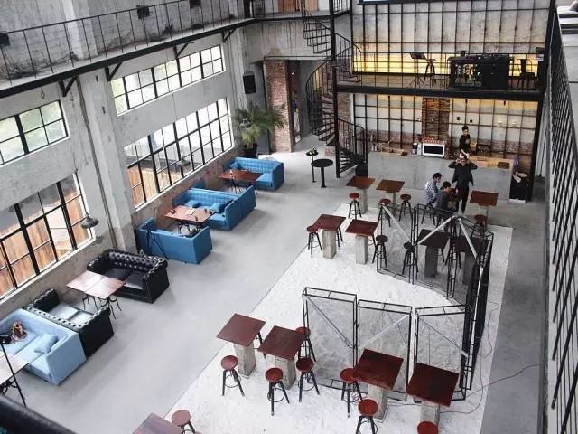 Xiamen Boiler Cafe was once the boiler room of Huamei cigarette Factory.