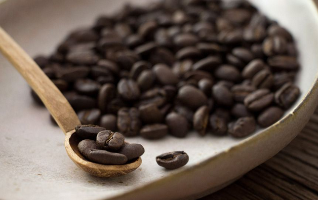 Tanzania coffee beans taste pure and fragrant.