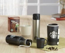 Focus on the business opportunities in early summer Starbucks promotes three major color coffee products