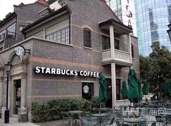 Starbucks' first Office store in Yunnan is everywhere under the scene of Junfa Center.