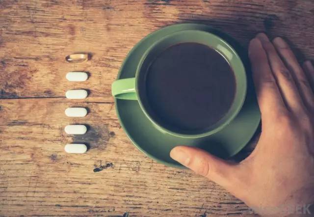 The interaction between coffee and antihypertensive drugs: the growth and decline of each other?