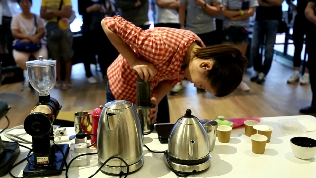 Attacking Deaf Barista: advance to the quarterfinals in the first Open