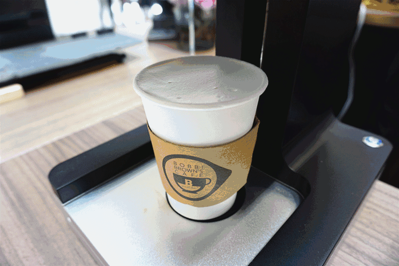 Cafes can be so cool | see what kind of spark black technology will collide with coffee.