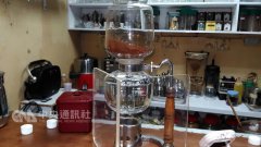 If you want to drink good coffee, experts recommend siphon cooking.