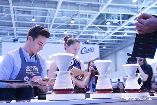 Wang ze world coffee brewing competition Chinese translation barista brewing competition previous champions