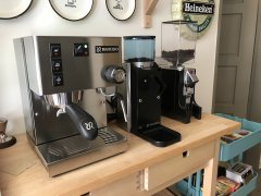 Rancilio Silvia V5 coffee machine + Rocky and Eureka Mignon bean grinder open the box