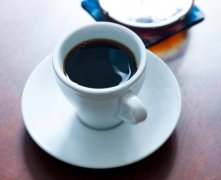 Getting used to drinking black coffee is good for your health.