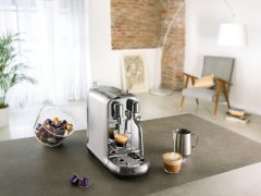 Meet a private barista at home can also play professional milk foam!