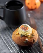 Starbucks in Hong Kong offers thousands of Halloween Pumpkin Coffee with fresh Milk Coffee