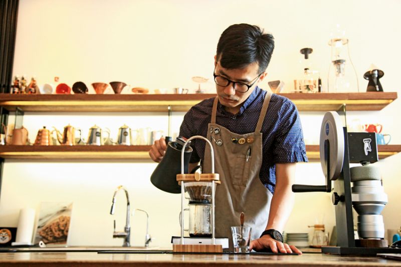 Artisan Cafe Meissen Coffee feels the slow Soul of Professional baristas