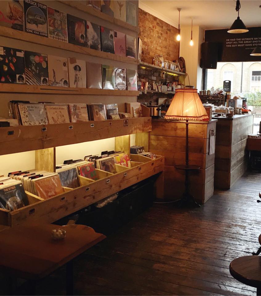 Lion Coffee & Records_7
