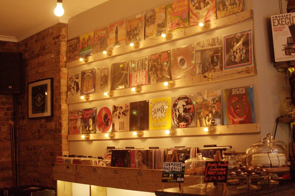 Lion Coffee & Records_9