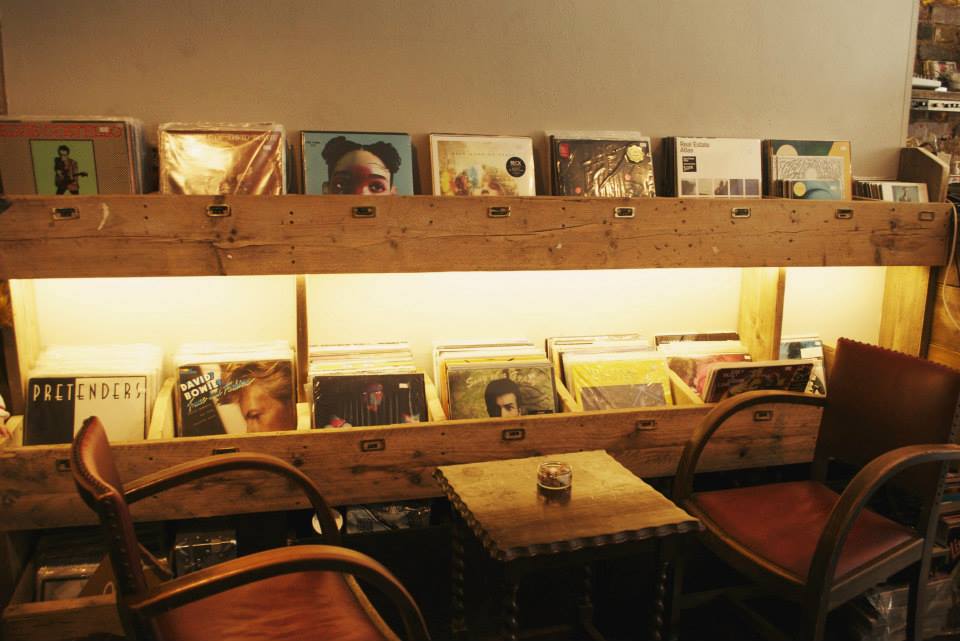 Lion Coffee & Records_21