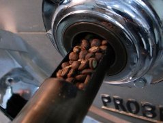 Coffee roasting knowledge Coffee roasters need to master the skills to accurately adjust the curve